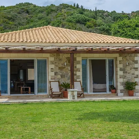 וילה Porto Kamini Corfu *